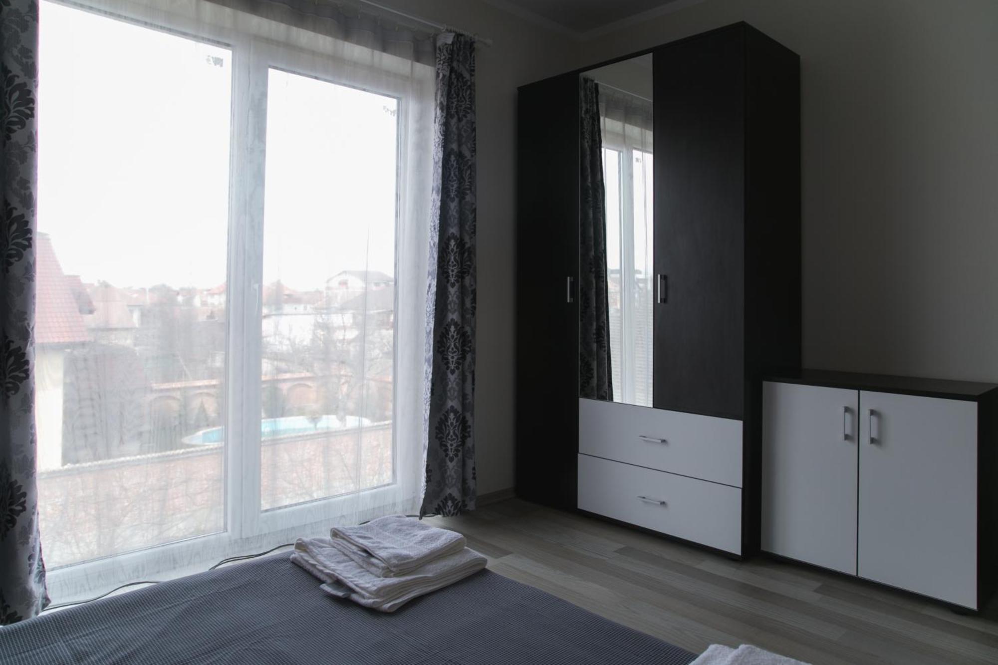 Hermann Apartments Сибиу Номер фото